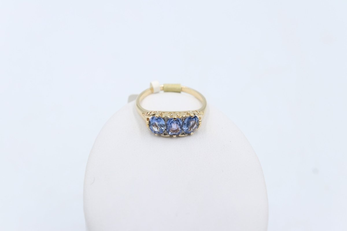9ct Gold Ceylon Sapphire & Diamond ring SYR7986CS