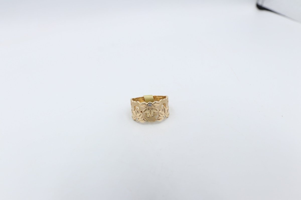 9ct Gold Solid Ring with Diamonds 11.32mm wide J3696