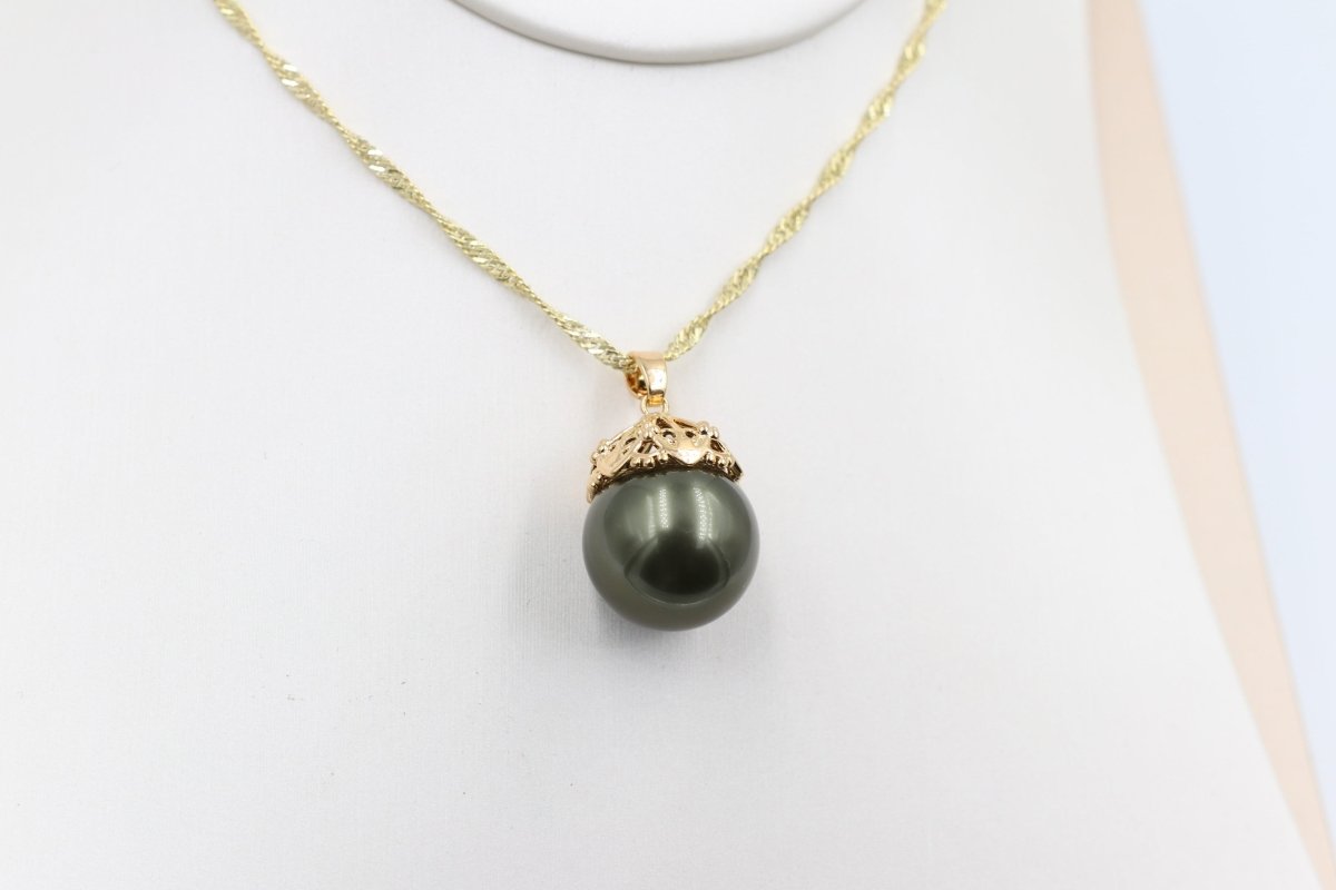 18ct Gold Plated Faux Pearl Pendent