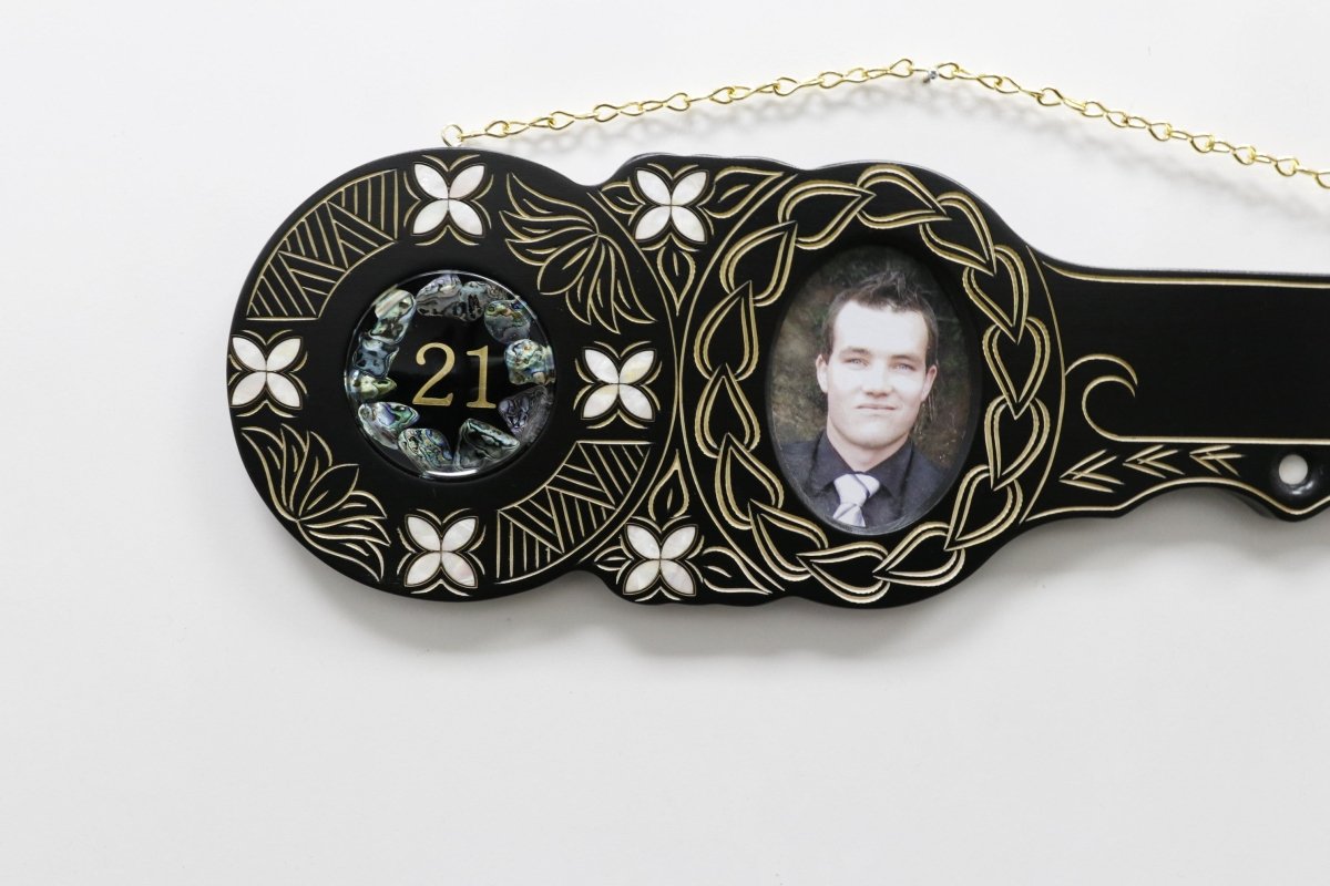 Native New Zealand Wooden 21st key WM439SJ4F