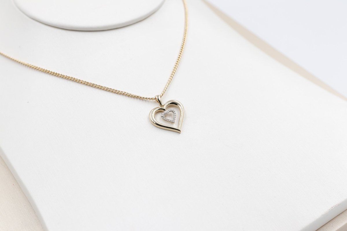 10K Gold Diamond Heart Pendent
