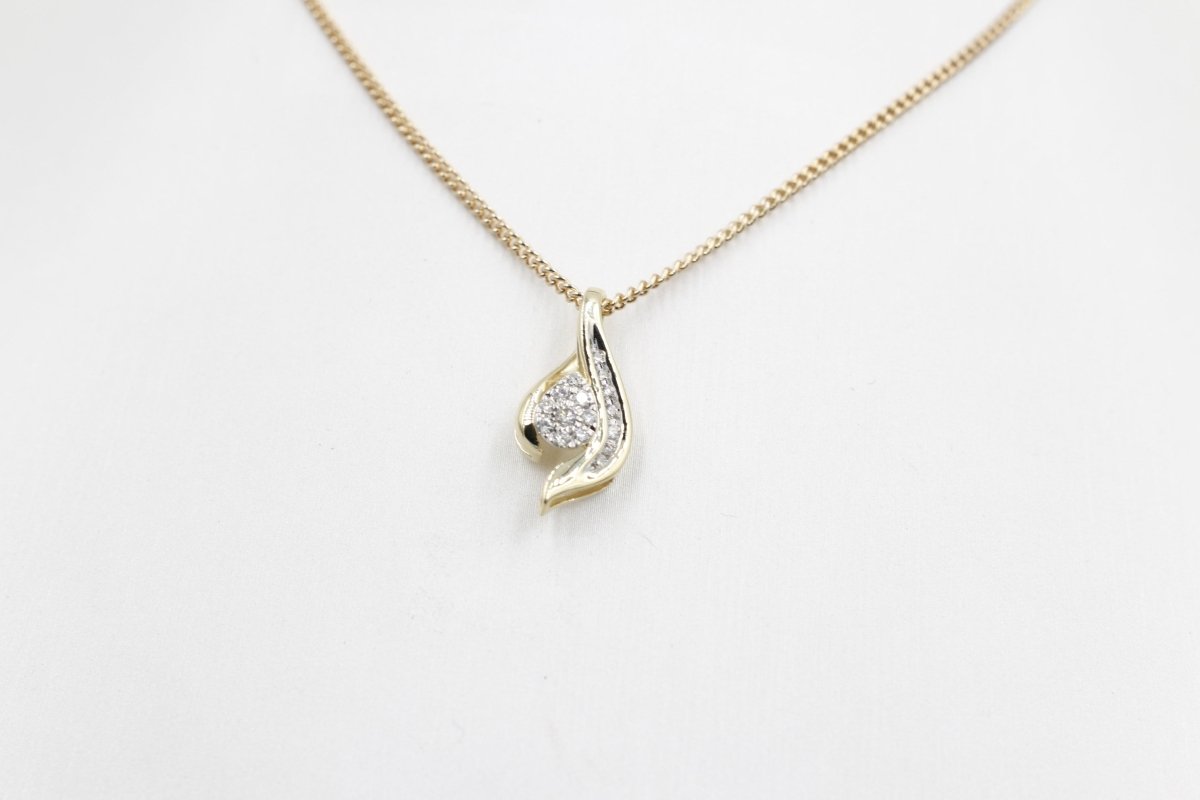 10K Gold Diamond Pendent