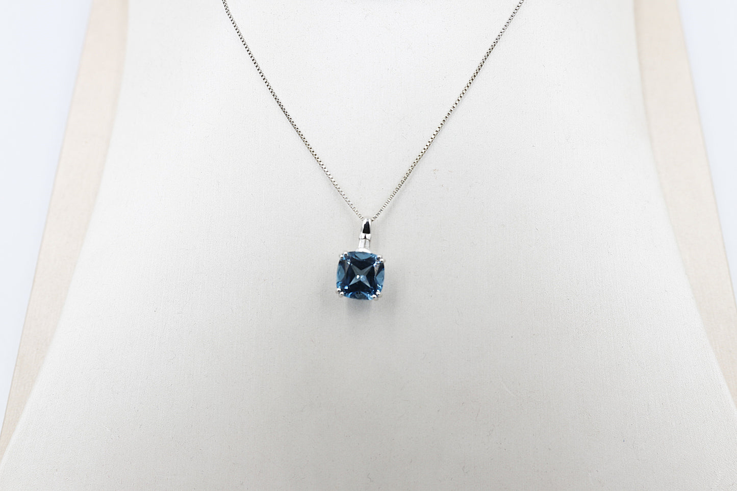 9ct White Gold Blue Topaz and Diamond Pendent 28660A