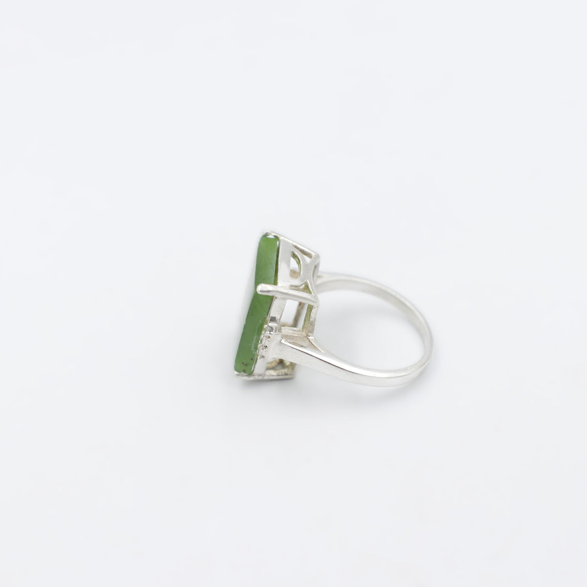 Stg Silver Ring with Greenstone ALX487.13