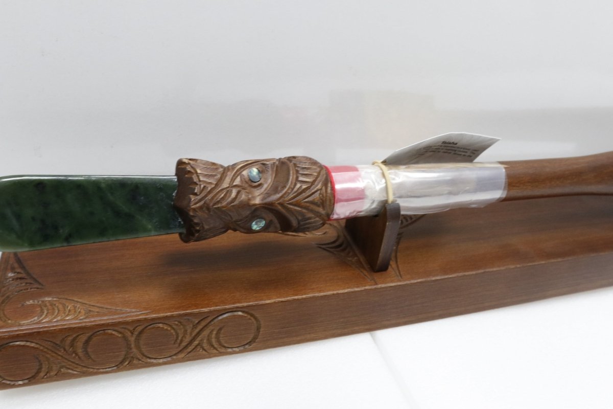 New Zealand Made Wooden 21st Taiaha with base & Greenstone Blade