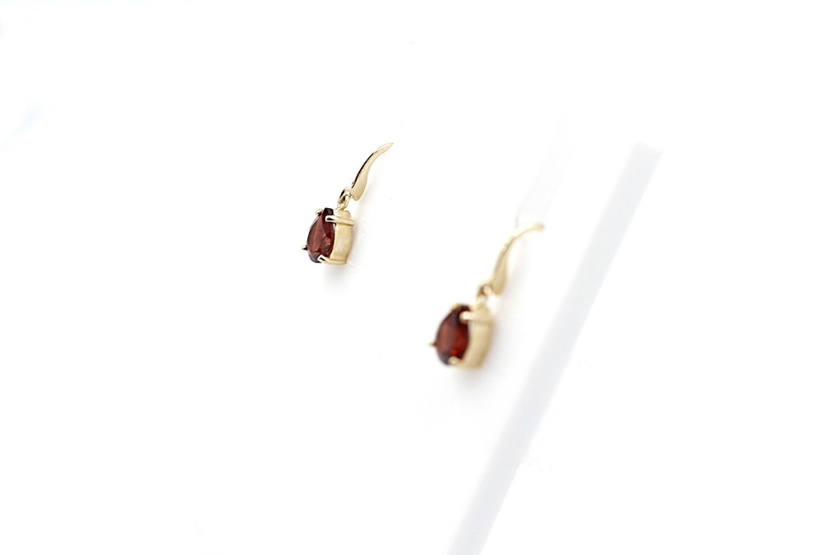 9ct Gold Genuine Garnet Drop Earrings 5ER0619