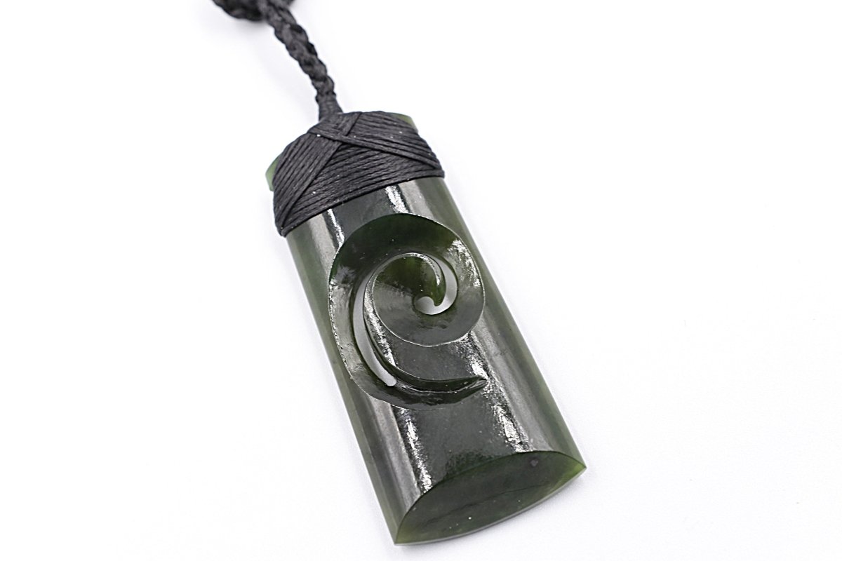 New Zealand Greenstone Toki Koru NTO700