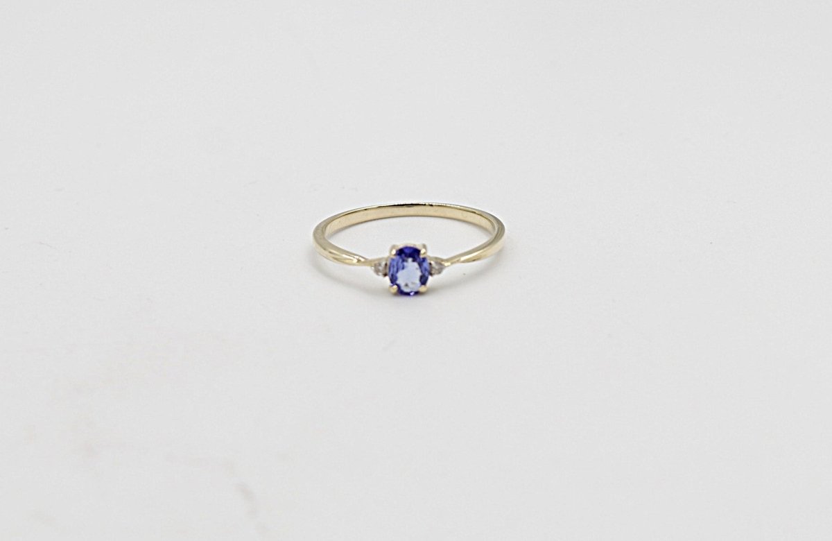 9ct Gold Tanzanite & Diamond ring SYR8197