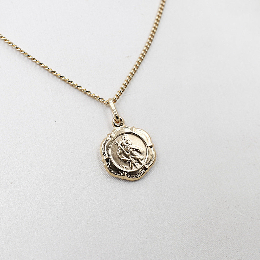 9ct Gold Saint Christopher Pendent 14mm 5P0016