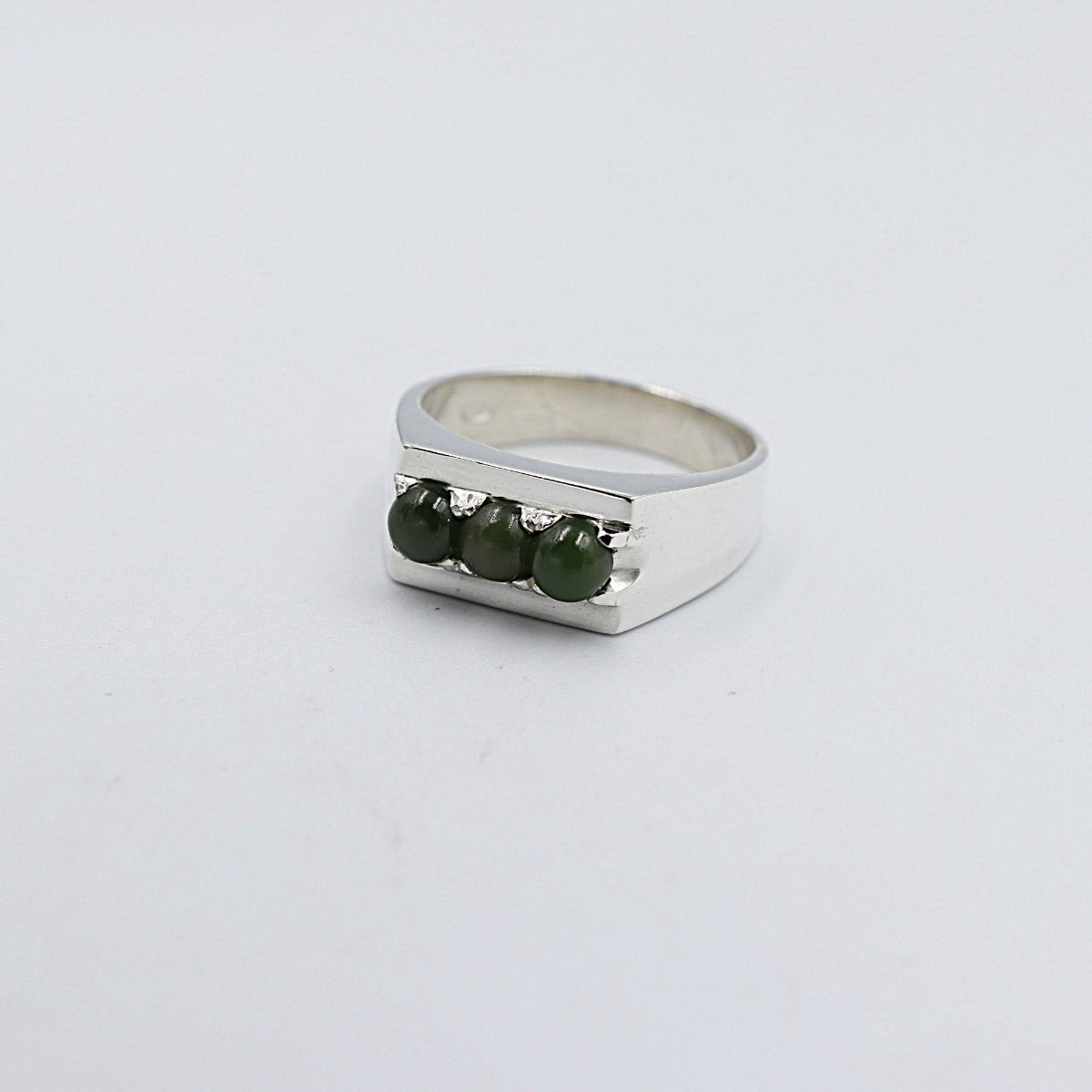 Stg Silver Ring with Greenstone ALX200