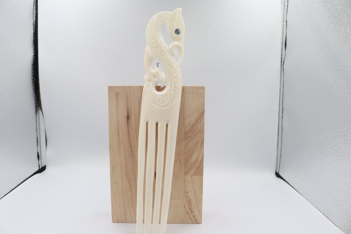 Bone Manaia Extra Large Heru BHX004A
