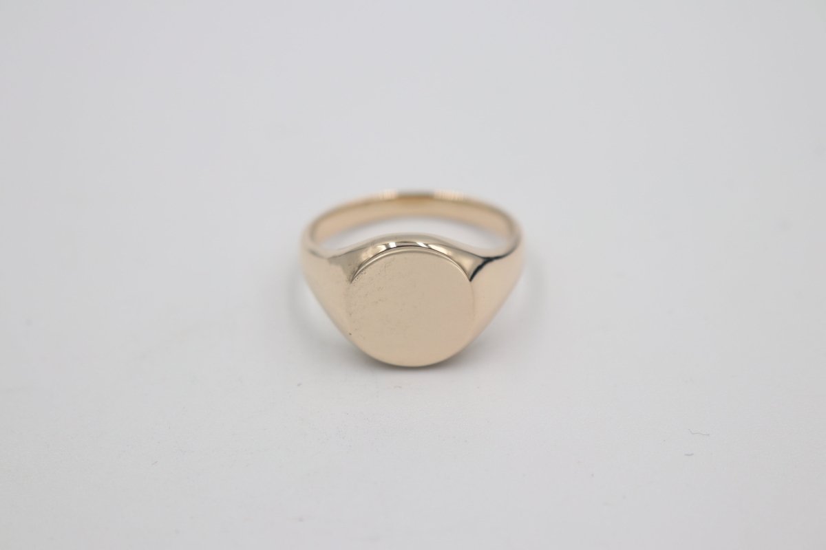 9ct Gold Solid Signet Ring SYR7187
