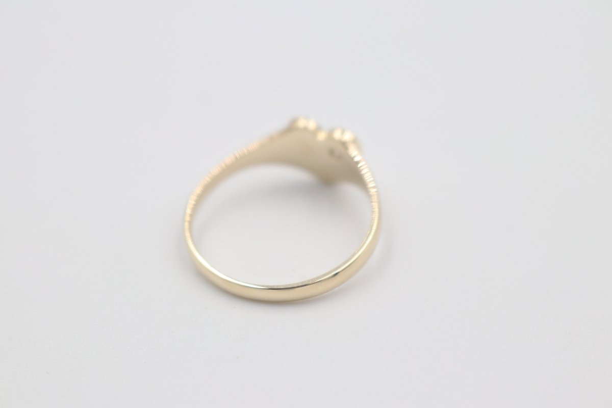 9ct Gold Girls Signet Ring with Diamond