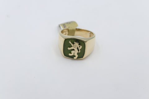 9ct Gold Greenstone Ring with Gold Lion