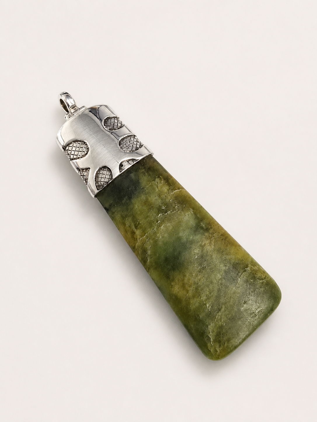 New Zealand Greenstone Toki Set with Stg Silver SJ116