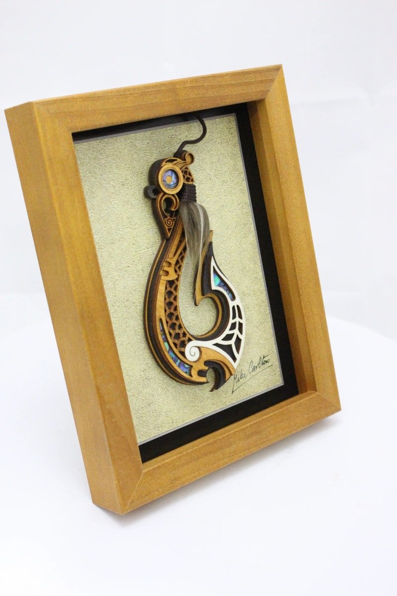 Large Framed Hook FRHK