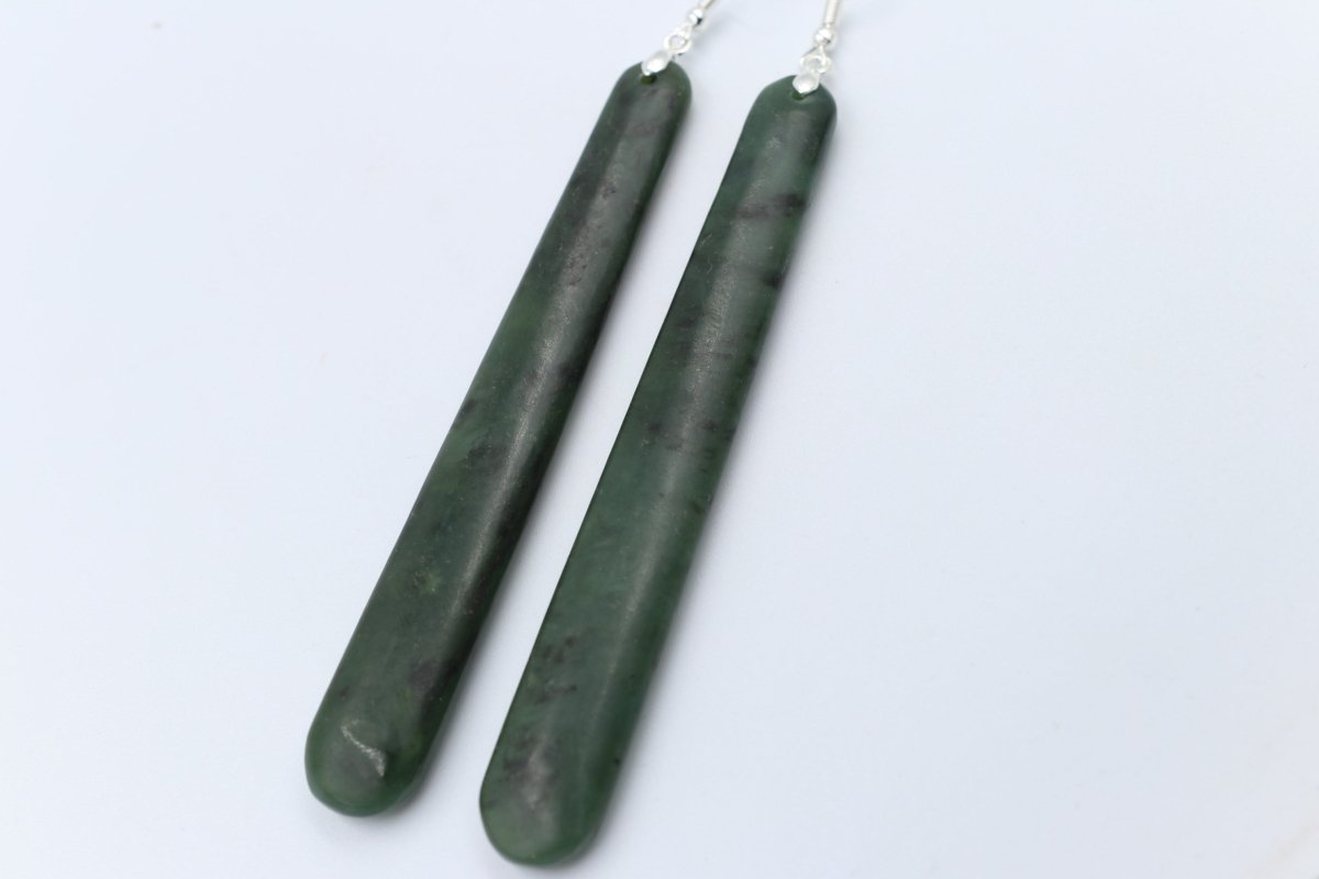 NZ Greenstone Earrings Drop Set in Stg Silver