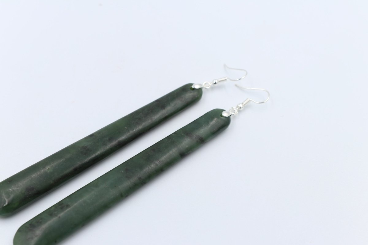 NZ Greenstone Earrings Drop Set in Stg Silver