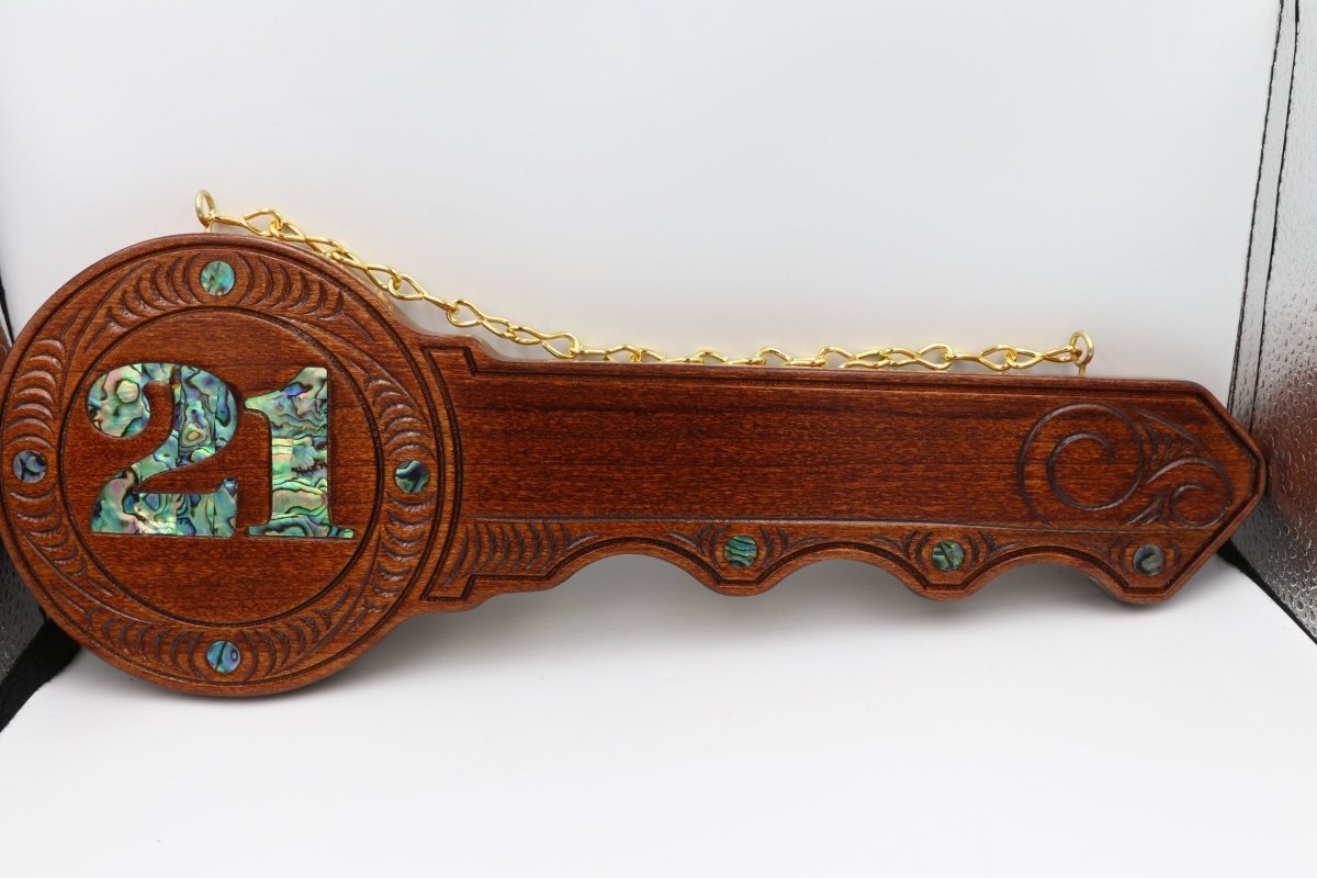 Native Wooden 21st key WM421