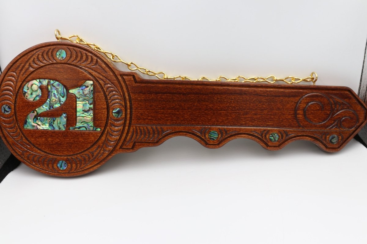 Native Wooden 21st key WM421