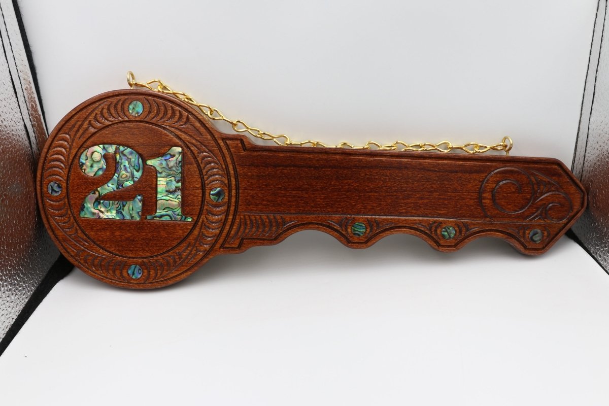 Native Wooden 21st key WM421