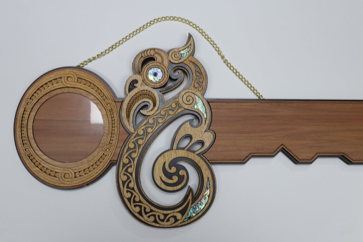21st Celebration Key Manaia design  21MA-1