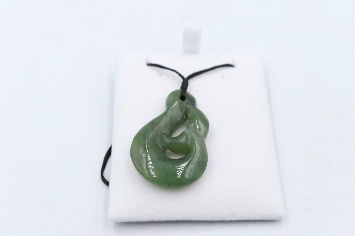 New Zealand Greenstone Fish Hook MJ34