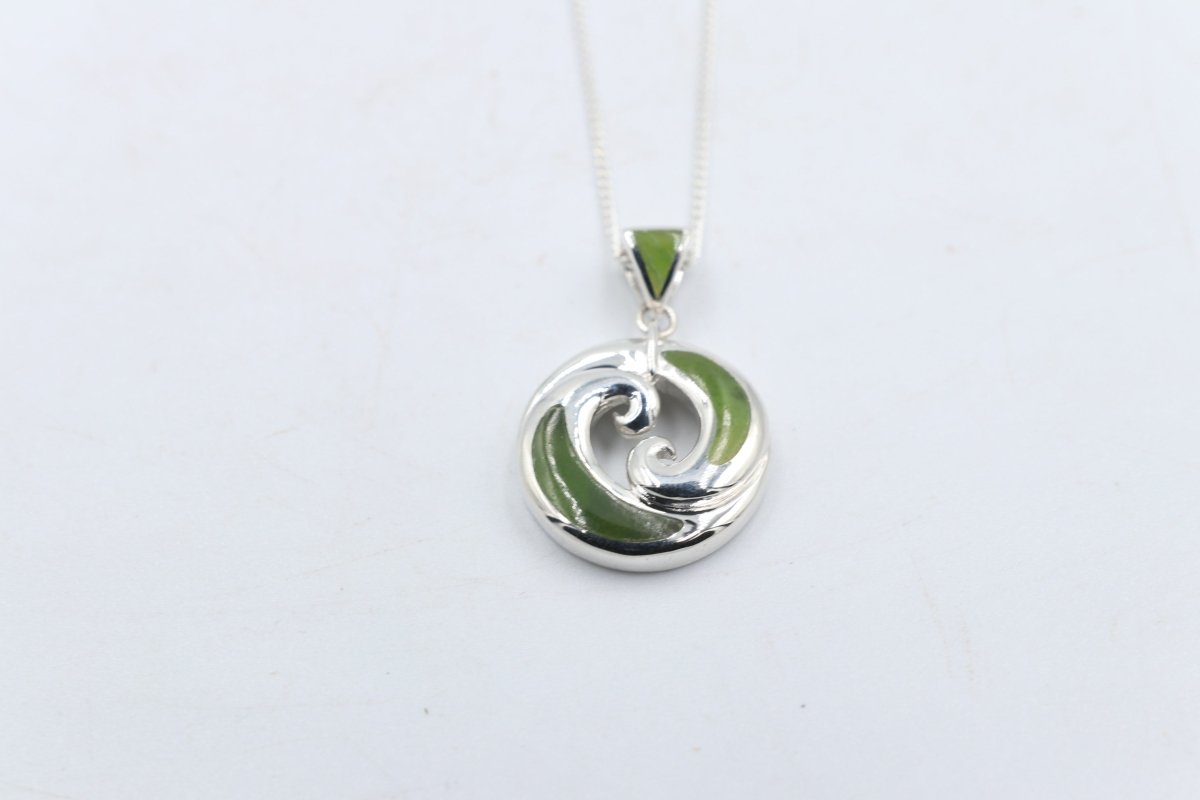 Stg Silver Greenstone Set Pendent MJ41