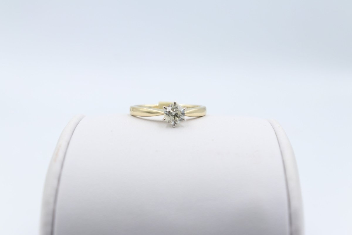 9ct Gold CZ Solitaire Ring SYR2288