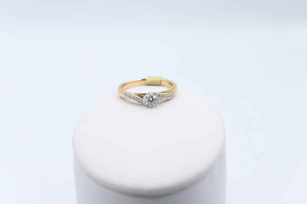 18ct Gold Diamond Solitaire ring TDW 0.30ct SYR2182