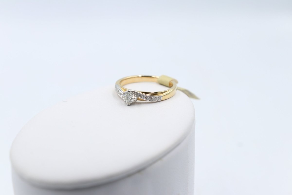 18ct Gold Diamond Solitaire ring TDW 0.30ct SYR2182