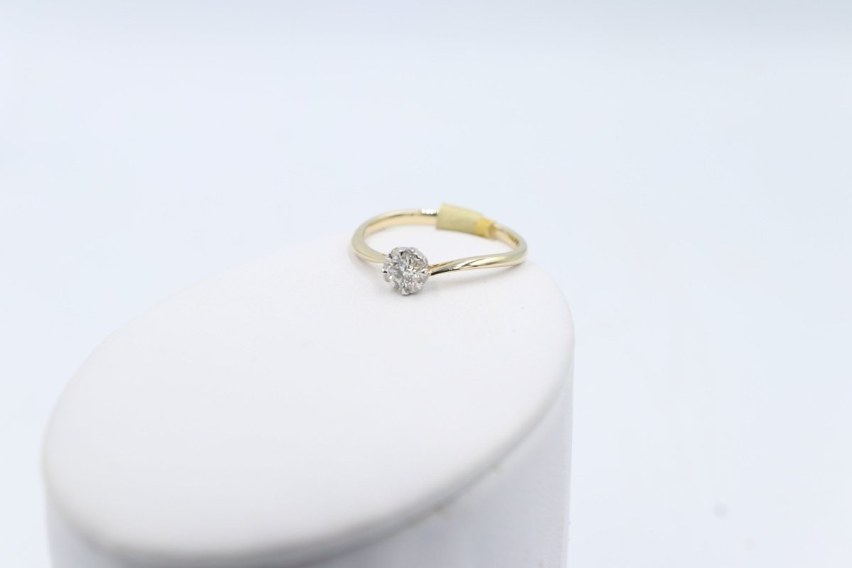 9ct Gold Diamond Solitaire ring TDW 0.25ct SYR7925