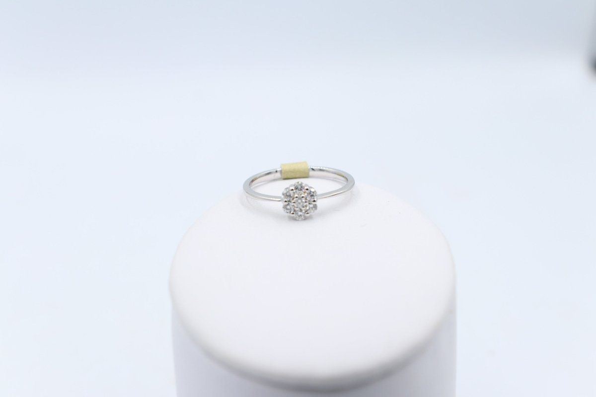 9ct WHITE Gold Diamond Cluster ring TDW 0.25ct SYR7969W