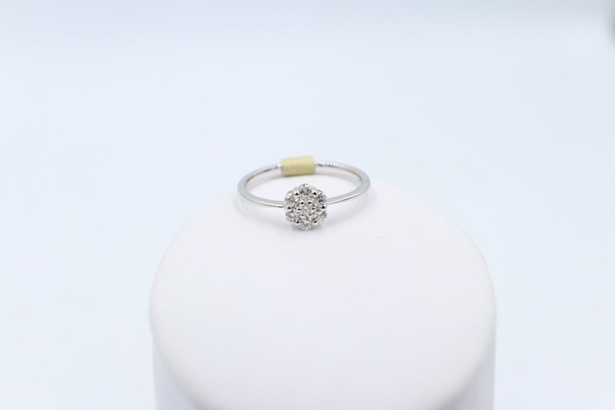 9ct WHITE Gold Diamond Cluster ring TDW 0.25ct SYR7969W
