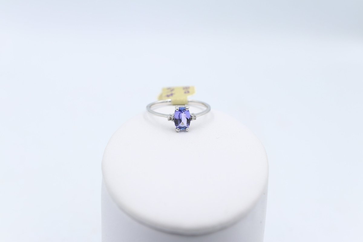 9ct White Gold Tanzanite & Diamond Ring SYR7150