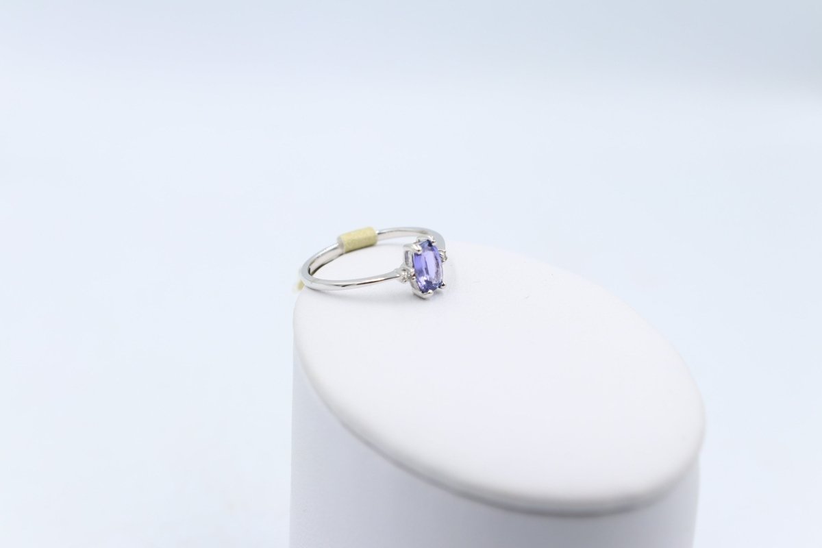 9ct White Gold Tanzanite & Diamond Ring SYR7150