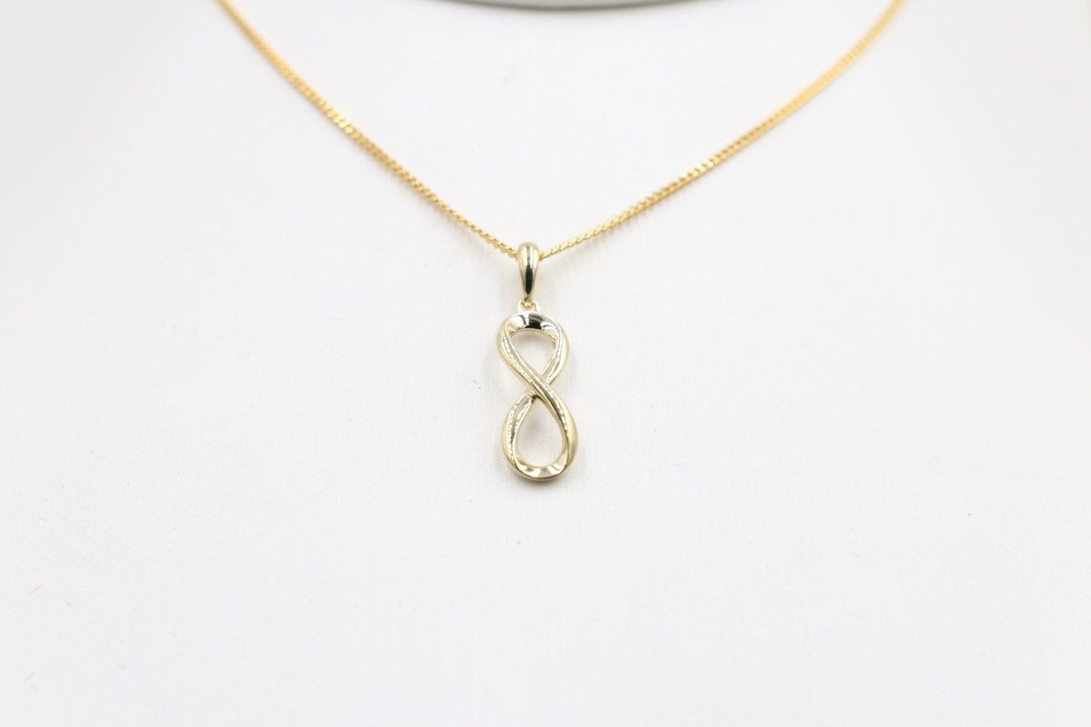 9ct Gold Infinity Pendent SYP3695