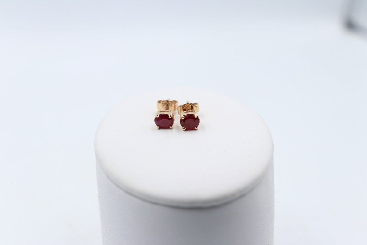 9ct Gold Genuine Ruby Stud Earrings SERUBY