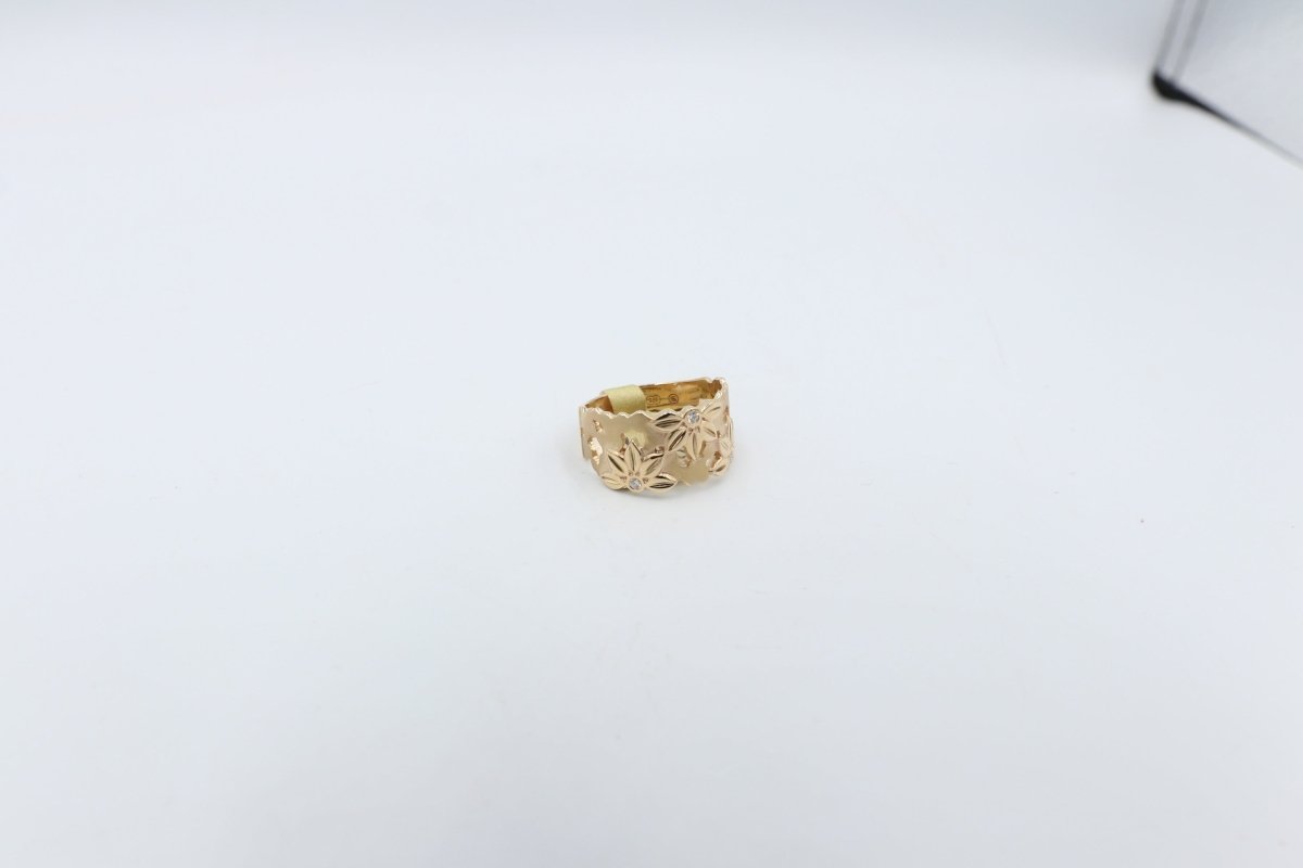 9ct Gold Solid Ring with Diamonds 11.32mm wide J3696