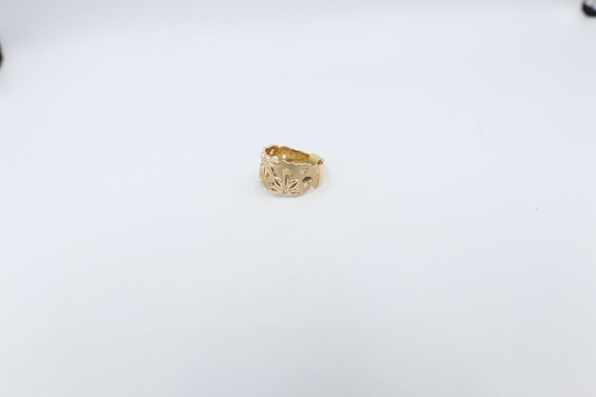 9ct Gold Solid Ring with Diamonds 11.32mm wide J3696
