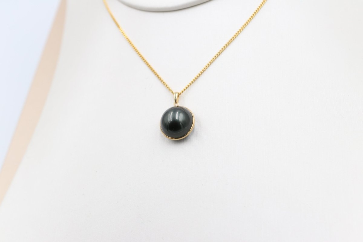 18ct Gold set Tahitian mabe pearl Pendent 10-11mm