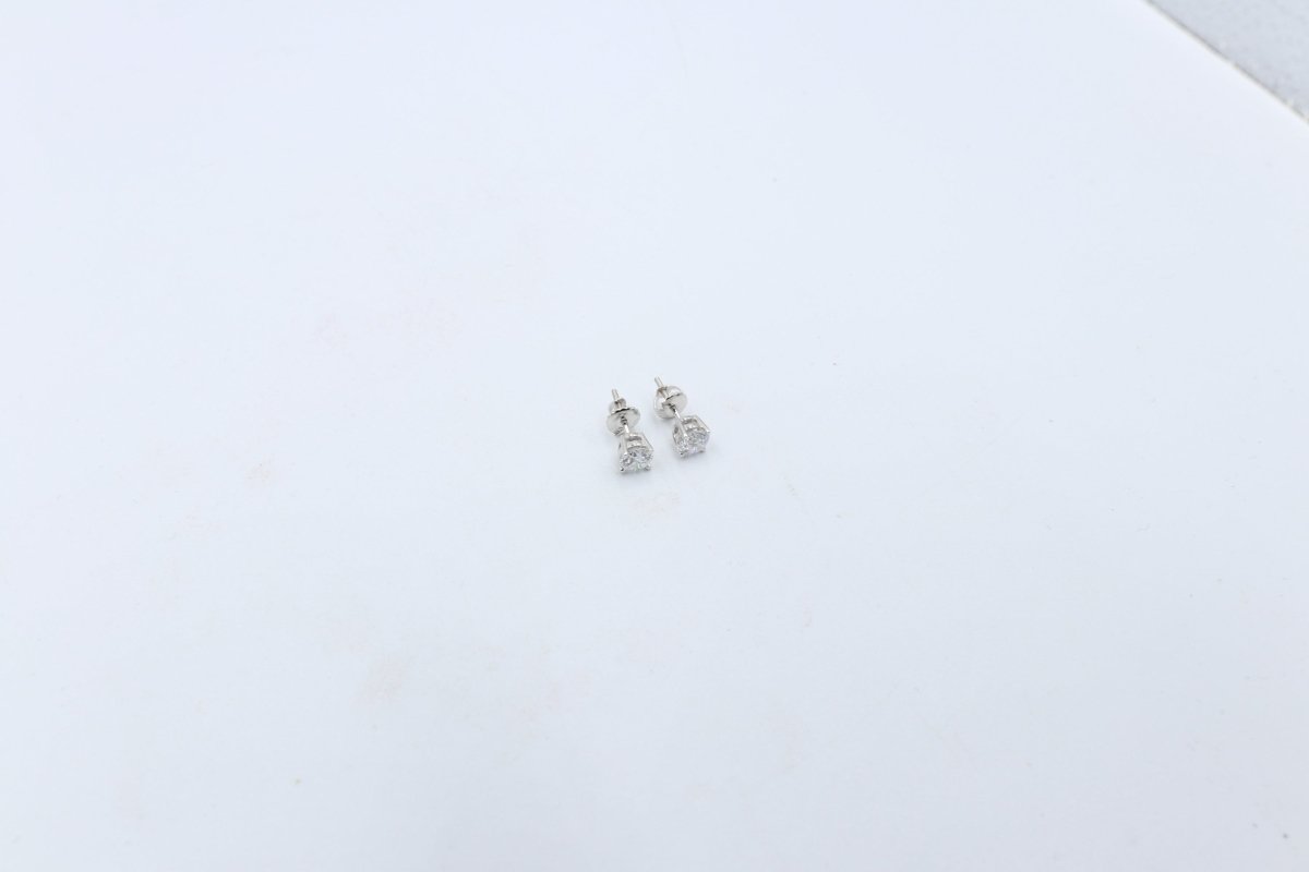 14kt Gold Set Lab Grown Diamond Stud Earrings 1carat