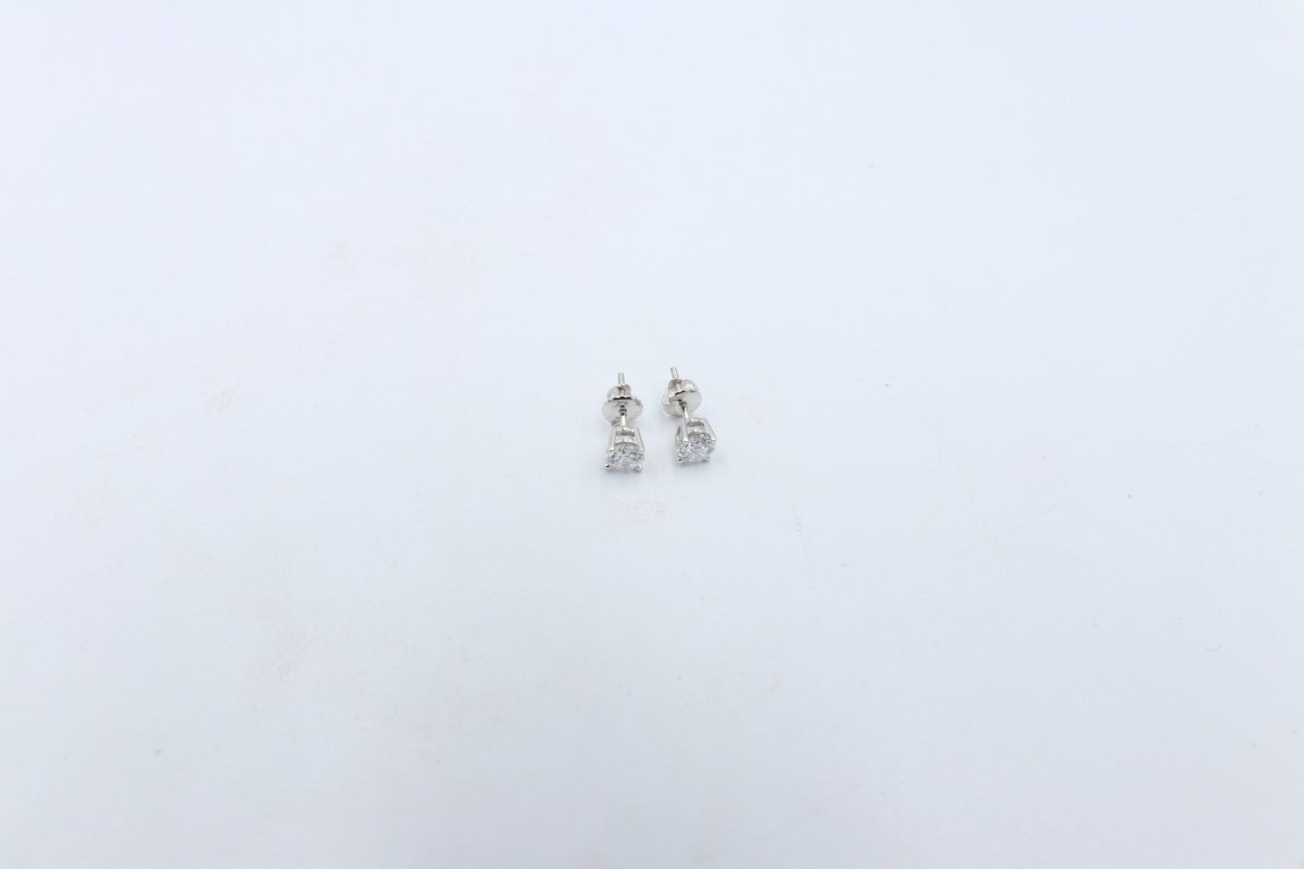 14kt Gold Set Lab Grown Diamond Stud Earrings 1carat