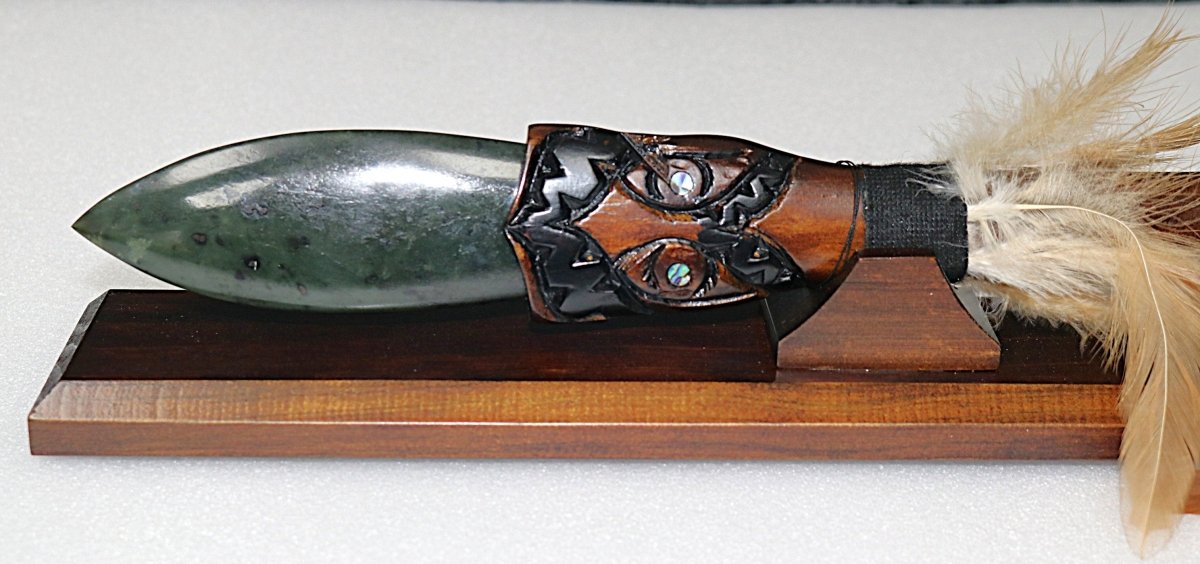 New Zealand Wood and Greenstone Taiaha with base WSSJ20T