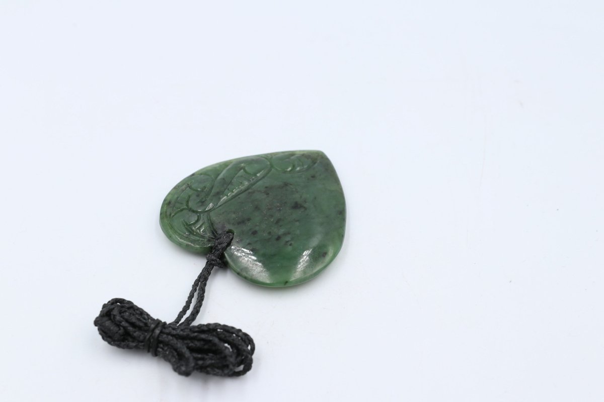 New zealand Greenstone Heart With Engraving