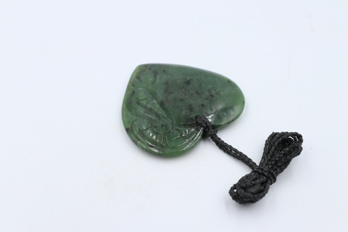 New zealand Greenstone Heart With Engraving
