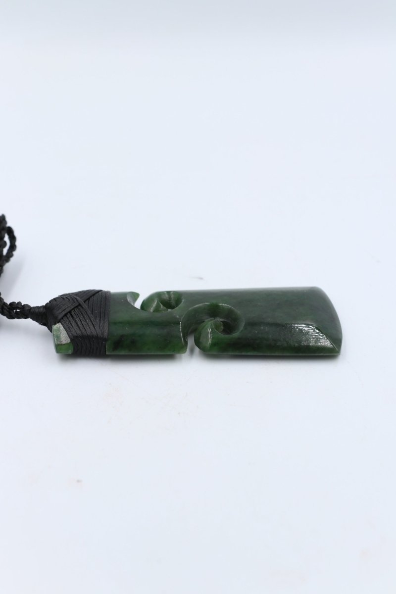 New Zealand Greenstone Toki Koru HPFF75K