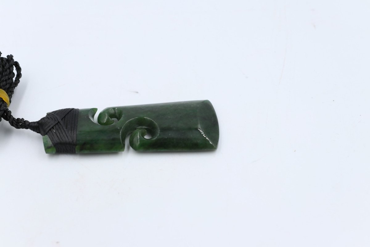 New Zealand Greenstone Toki Koru HPFF75K