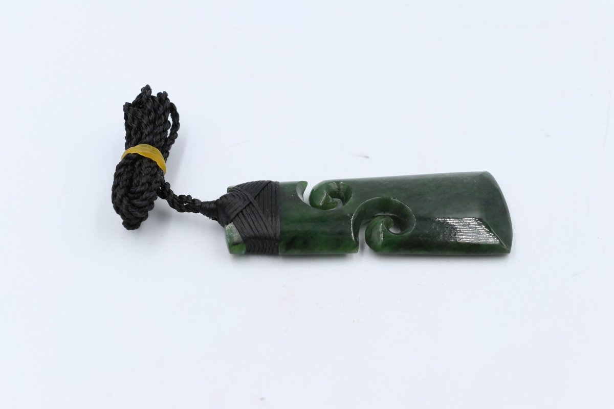 New Zealand Greenstone Toki Koru HPFF75K