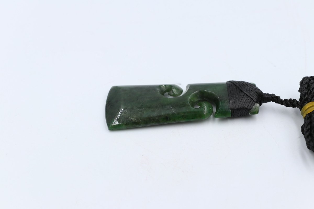 New Zealand Greenstone Toki Koru HPFF75K
